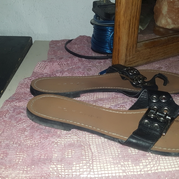 Sandals - Picture 3 of 3